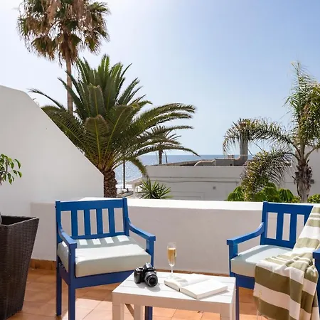 Piece Of Ocean By Mea Substantia