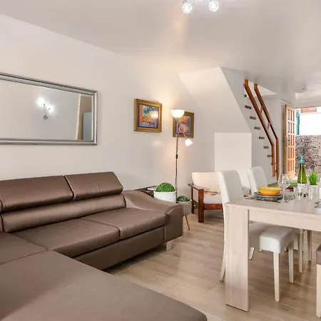 Piece Of Ocean By Mea Substantia *